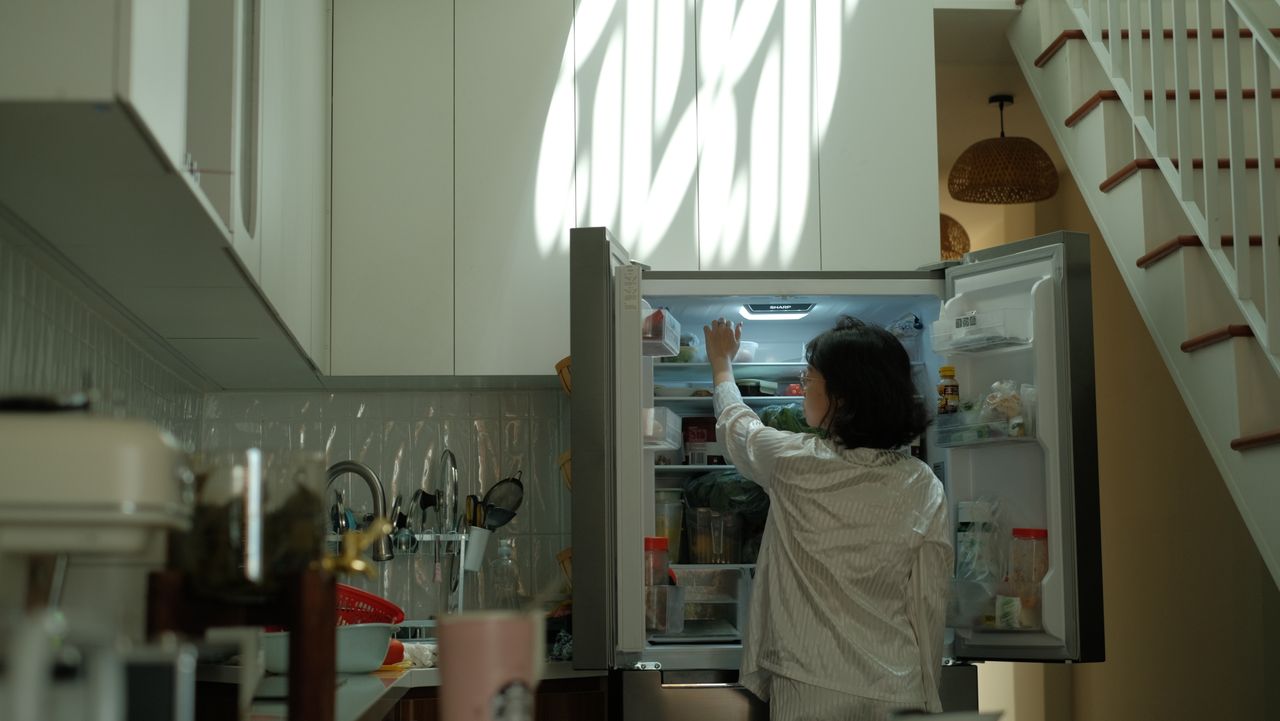 Frigo fait un bruit de grillon